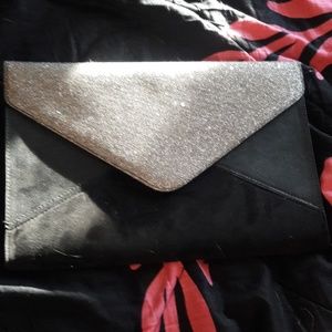 Dsw large clutch